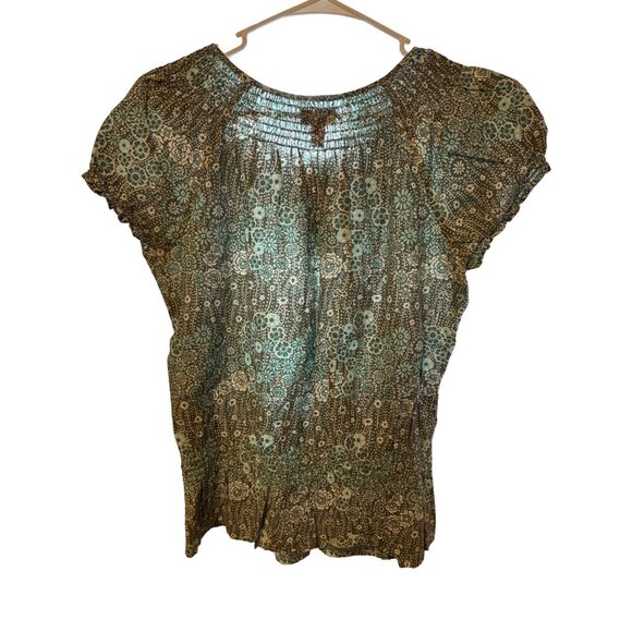 Izod Womens Floral Smocked Blouse M Multicolor Short Sleeve Button-Front Lightwe - Picture 3 of 5